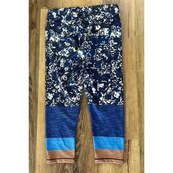 prAna Blue Nautical Canopy Pillar Printed Capri
Crop Leggings Womens S‎ EUC - Picture 3 of 9